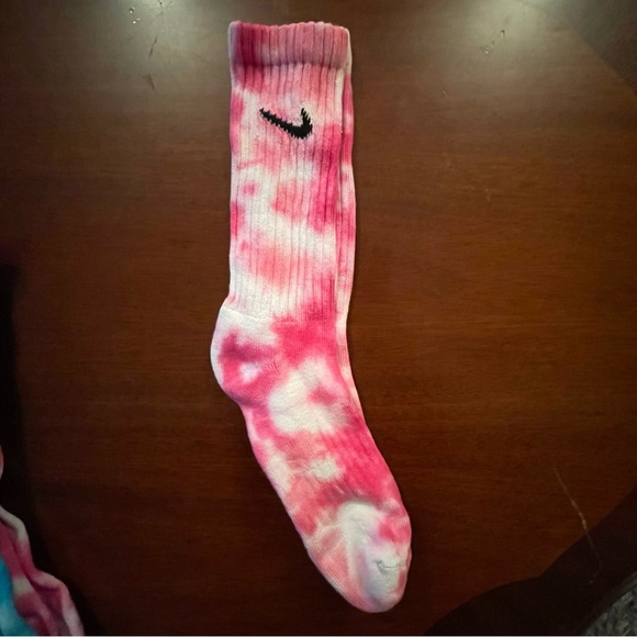 - 3 pairs of Nike tie dye socks - Picture 2 of 5